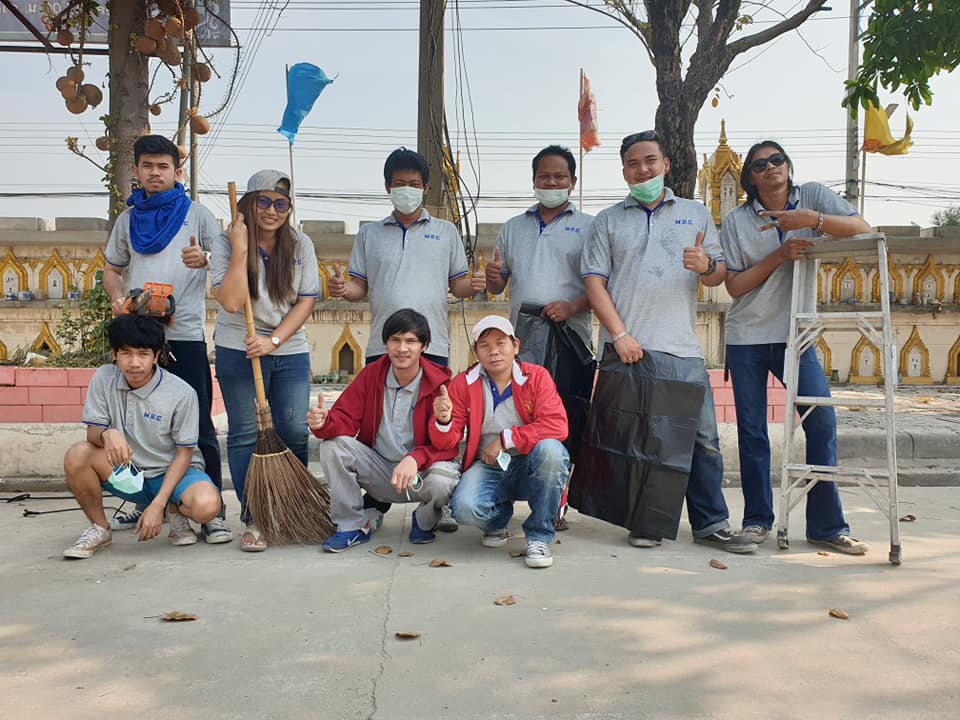 ทำความสะอาด วัดอ้อมน้อย